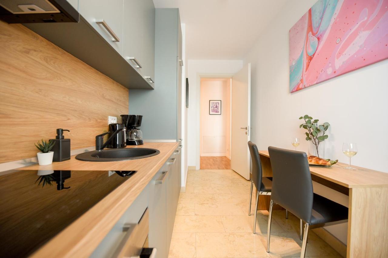 Eye Candy Romexpo 2-Bedroom With Free Parking Bucarest Extérieur photo